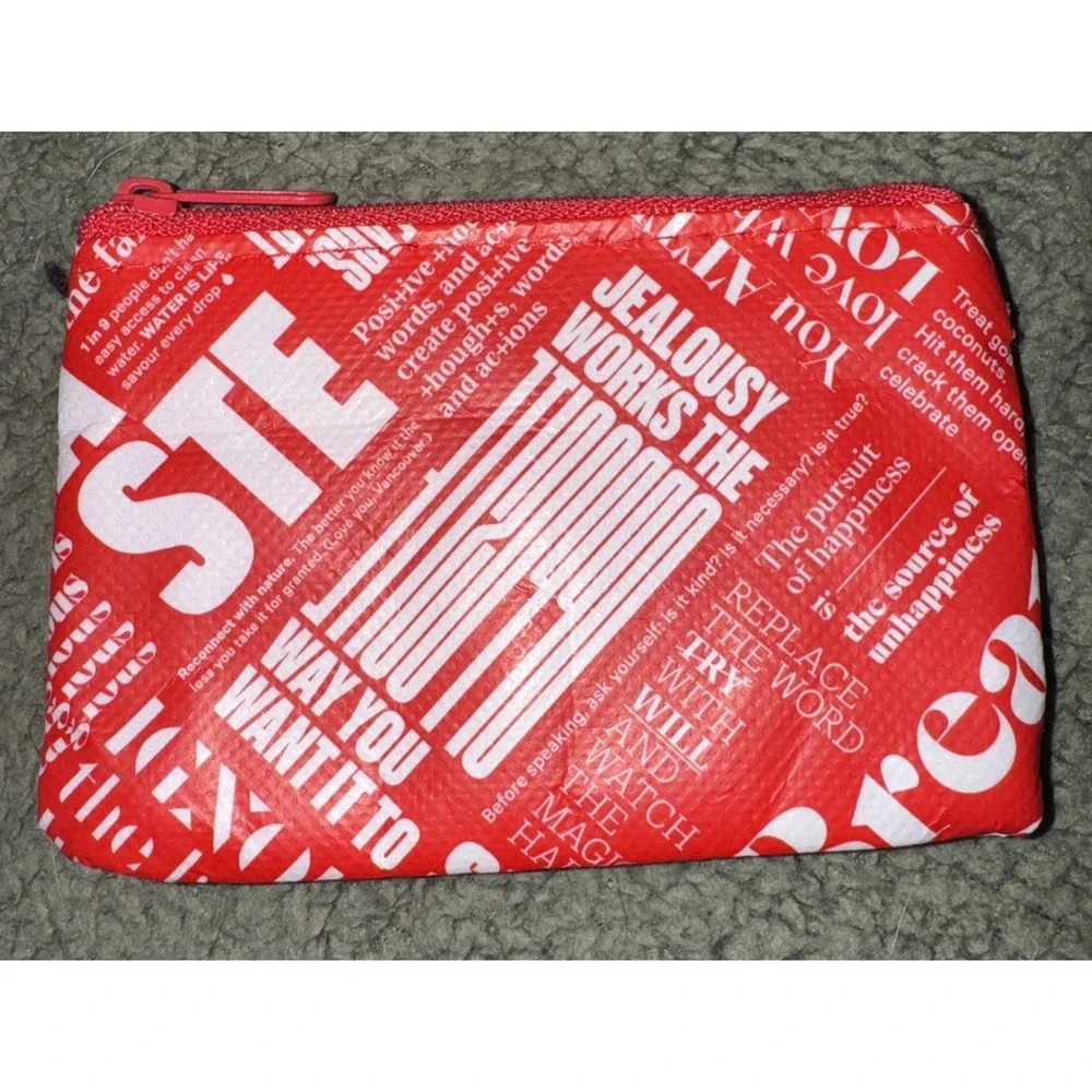 Lululemon Manifesto Love‎ Yourself Coin Purse Card Holder Wallet Red White NWOT